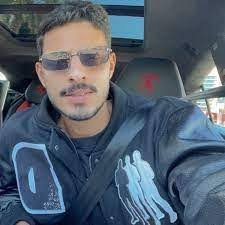 جمال الصالح ويكيبيديا. السيرة الذاتية