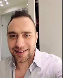 حسام حبيب ويكيبيديا، من هو حسام حبيب، عمرة، ديانتة زوجته