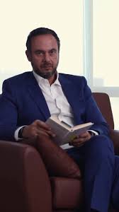 من هو احمد طارق خليل ويكيبيديا، عمره ديانته اصله زوجته