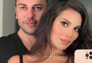 دولارات.. نادين نجيم وخطيبها انفصال وعودة