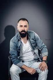 محمود شاهين ويكيبيديا، من هو المغني محمود شاهين