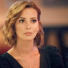 إيمان العاصي ويكيبيديا،من هي إيمان العاصي وزوجها وابنتها