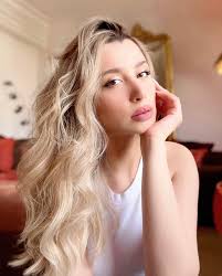 سارة التونسي ويكيبيديا