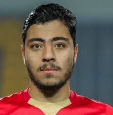 أكرم توفيق ويكيبيديا، اللاعب اكرم توفيق وزوجته واولاده