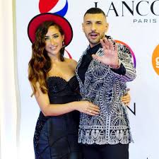 حسن أبو الروس ويكيبيديا، السيرة الذاتية، حسن أبو الروس وزوجته
