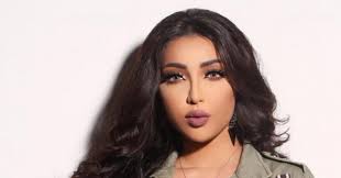 ايمان بطمة - ويكيبيديا، السيرة الذاتية