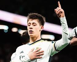 ما ديانة اللاعب التركي أراد غولر