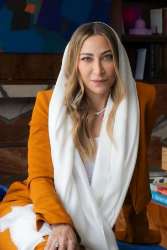 من هي نور كيلاني ويكيبيديا، السيرة الذاتية