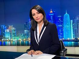 غاده عويس مذيعة الجزيرة ويكيبيديا .  من هو زوج غادة عويس؟ ديانتها عمرها السيرة الذاتية