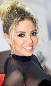 من هي جوانا كركري. جوانا كركري ويكيبيديا. ممثلة وكاتبة لبنانية
