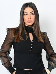 جينيفر عازار ويكيبيديا