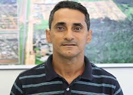 وفاة اللاعب البرازيلي زي كارلوس ويكيبيديا، من هو اللاعب البرازيلي زي كارلوس
