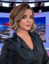 من هي نوال بري ويكيبيديا، السيرة الذاتية