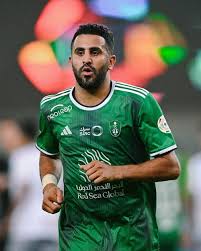 اللاعب رياض محرز ويكيبيديا، من هو اللاعب الجزائري رياض محرز