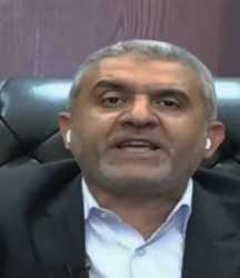 من هو مصطفى بيرم ويكيبيديا، السيرة الذاتية