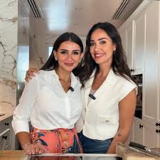 هلا عياش وابنتها ويكيبيديا
