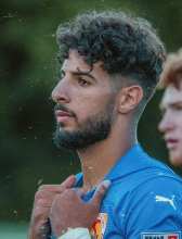 من هو اللاعب هارون الزبيدي ويكيبيديا، هارون الزبيدي عمره اصلة زوجته سيرتة الذاتية