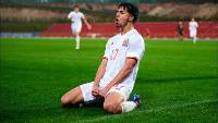 اللاعب إلياس أخوماش ويكيبيديا،  الياس أخوماش عمره ديانتة أصله زوجته